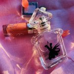 عطر ادکلن لا پتی روب نویر او دو تویلت گرلن - La Petite Robe Noire Eau de Toilette (2025) Guerlain - بررسی، قیمت و خرید