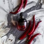 عطر ادکلن بلیزینگ لیلی الکساندر مک کوئین - Blazing Lily Alexander McQueen - بررسی، قیمت و خرید