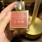 عطر ادکلن سانگ آف اورلستینگ سارو اوفوری - Song Of Everlasting Sorrow Auphorie - بررسی، قیمت و خرید
