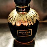 عطر ادکلن مک‌کویین پرفیوم الکساندر مک کوئین - McQueen Parfum Alexander McQueen - بررسی، قیمت و خرید