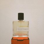 عطر ادکلن وای دونت یو ور اِ سوت هاوس آو آتروپا - Why Don't You Wear a Suit House of Atropa - بررسی، قیمت و خرید
