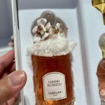 عطر ادکلن چری بلوسام میلیسیم ۲۰۲۴ گرلن - Cherry Blossom Millésime 2024 Guerlain - بررسی، قیمت و خرید